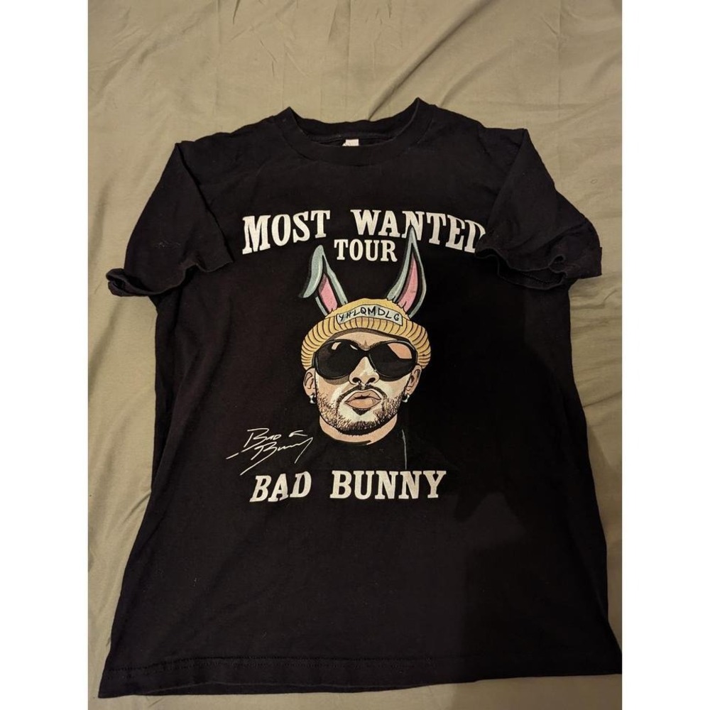 Bad bunny most wanted‎ tour size M men